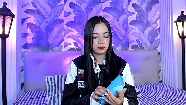 Sami Evanns online show from 10/24/25, 03:16