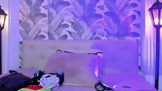 Sami Evanns online show from 12/21/25, 03:41