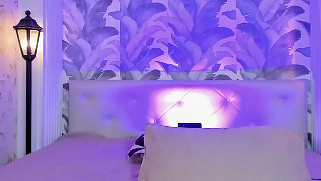 Sami Evanns online show from 12/19/25, 03:10