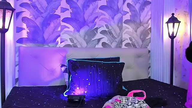 Sami Evanns online show from 10/10/25, 03:29