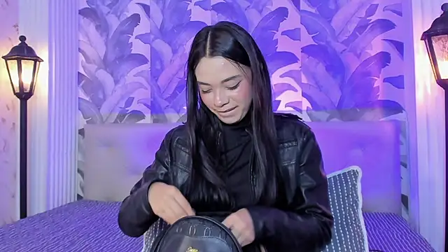 Sami Evanns online show from 11/07/25, 03:22