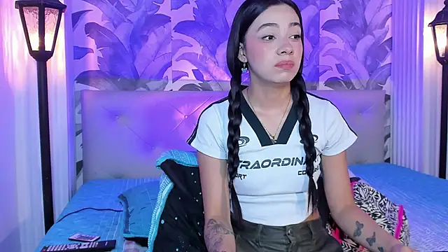 Sami Evanns online show from 10/04/25, 03:08