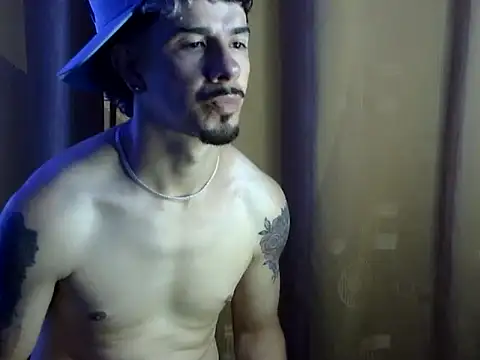 venusfranco 94 online show from 04/15/26, 07:36