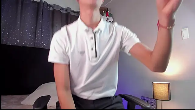 NovaaWheler online show from 01/14/26, 01:04