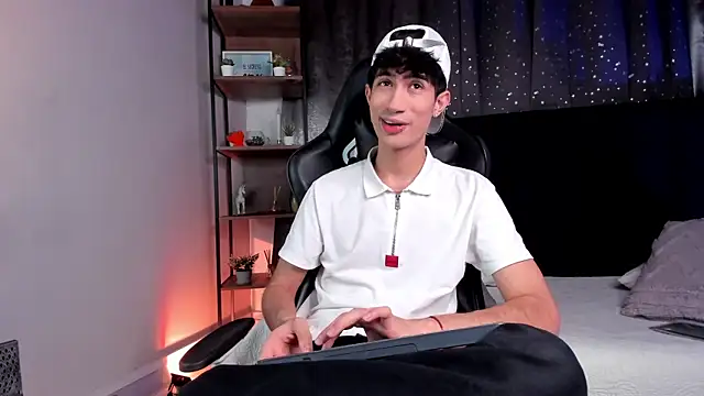 NovaaWheler online show from 11/29/25, 08:09