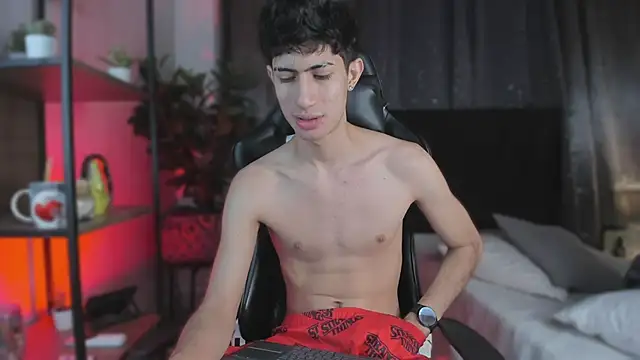 NovaaWheler online show from 03/18/26, 12:19