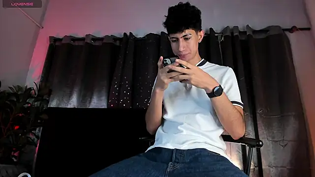 NovaaWheler online show from 03/06/26, 12:00