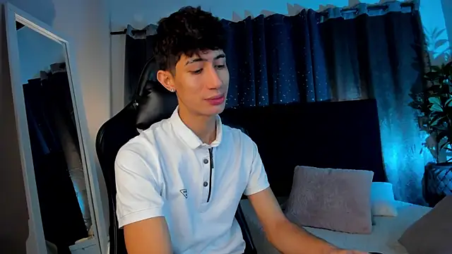 NovaaWheler online show from 04/08/26, 12:28