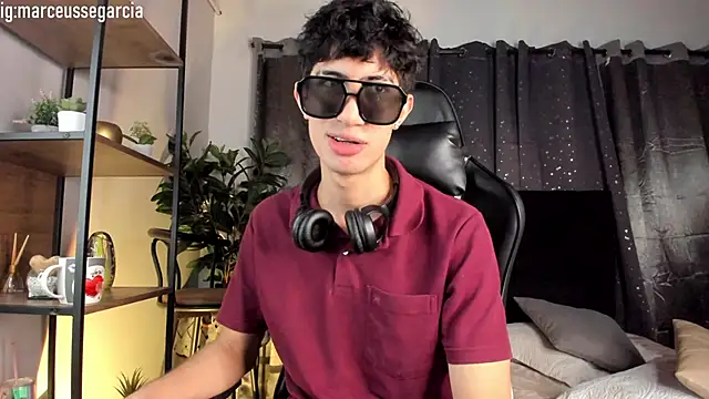 NovaaWheler online show from 03/25/26, 11:53