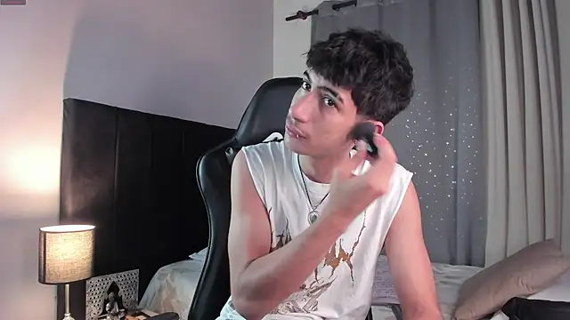 NovaaWheler online show from 09/17/25, 07:27