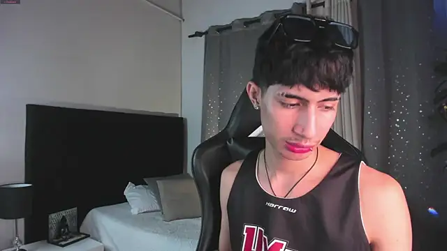 NovaaWheler online show from 09/12/25, 09:36