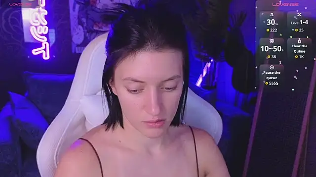 roxy riot  online show from 04/06/26, 05:08