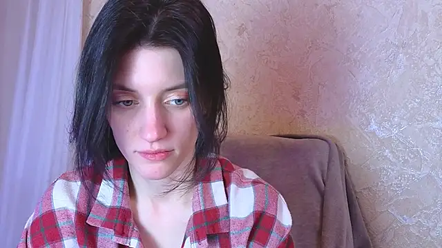 Snapshot of roxy_riot_ chatting on 02/25/25, 06:36 roxy riot online show from 02/25/25, 06:36
