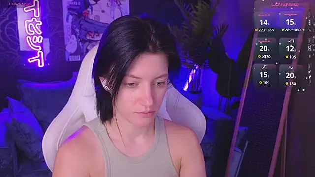 roxy riot  online show from 04/02/26, 01:24