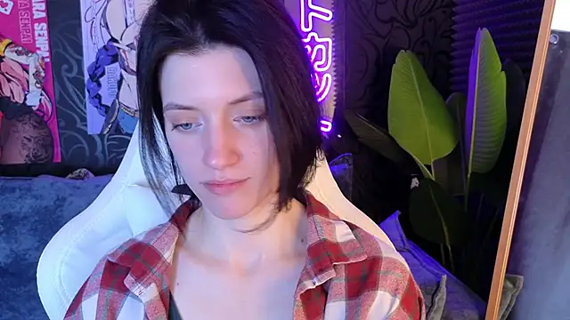 Snapshot of roxy_riot_ chatting on 02/21/25, 04:29 roxy riot online show from 02/21/25, 04:29