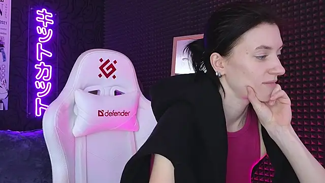 Snapshot of roxy_riot_ chatting on 03/03/25, 04:32 roxy riot online show from 03/03/25, 04:32