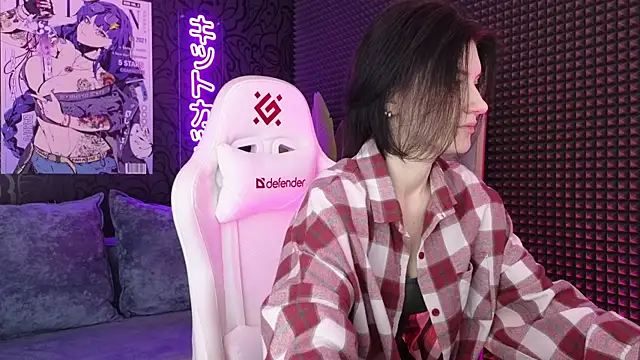 Snapshot of roxy_riot_ chatting on 03/10/25, 01:23 roxy riot online show from 03/10/25, 01:23