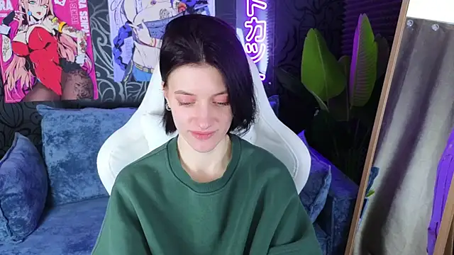 Snapshot of roxy_riot_ chatting on 02/20/25, 04:28 roxy riot online show from 02/20/25, 04:28