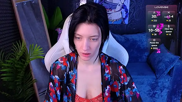 roxy riot  online show from 11/15/25, 01:31