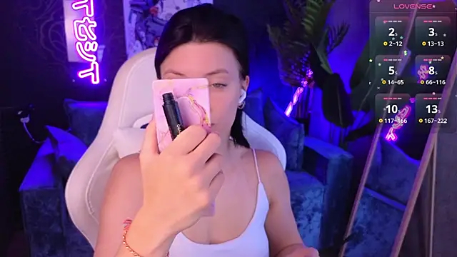 roxy riot  online show from 03/28/26, 01:28