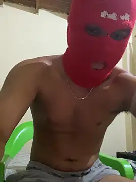 Snapshot of daniel6916 chatting on 02/05/25, 06:24 daniel6916 online show from 02/05/25, 06:24