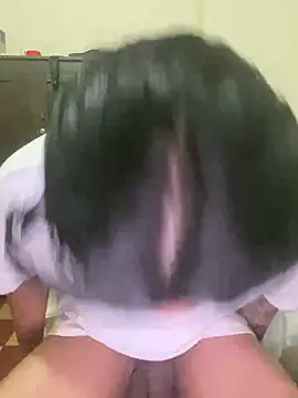 Snapshot of daniel6916 chatting on 02/17/25, 03:58 daniel6916 online show from 02/17/25, 03:58