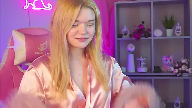 Snapshot of AdeleCartier chatting on 03/23/25, 07:09 AdeleCartier online show from 03/23/25, 07:09