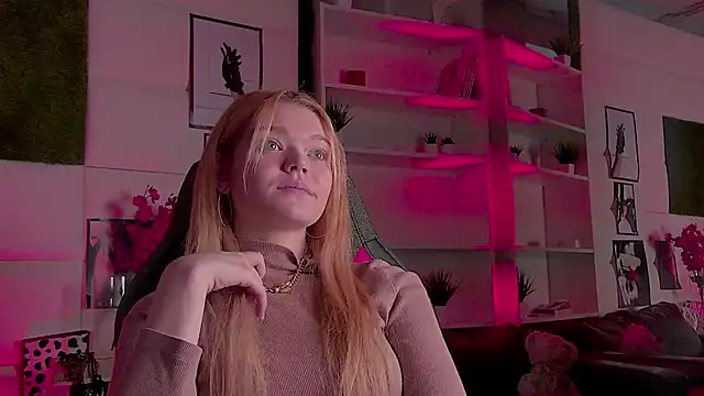 Snapshot of AdeleCartier chatting on 03/03/25, 03:38 AdeleCartier online show from 03/03/25, 03:38