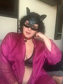 Snapshot of LunaSoleil9 chatting on 03/05/25, 02:34 LunaSoleil9 online show from 03/05/25, 02:34