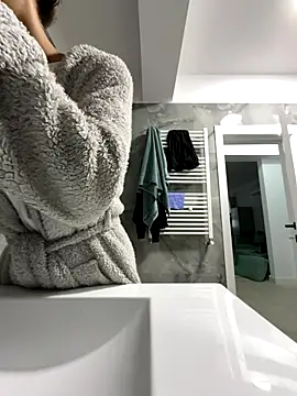 Snapshot of BonyBon29 chatting on 10/24/25, 04:55 BonyBon29 online show from 10/24/25, 04:55