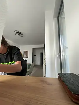 Snapshot of BonyBon29 chatting on 10/22/25, 06:24 BonyBon29 online show from 10/22/25, 06:24