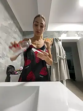 BonyBon29 online show from 12/22/25, 06:13