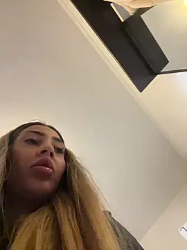 Snapshot of BonyBon29 chatting on 03/16/25, 07:15 BonyBon29 online show from 03/16/25, 07:15