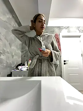 Snapshot of BonyBon29 chatting on 12/05/25, 06:23 BonyBon29 online show from 12/05/25, 06:23