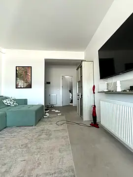 Snapshot of BonyBon29 chatting on 09/28/25, 08:43 BonyBon29 online show from 09/28/25, 08:43