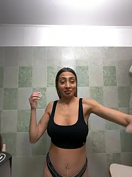 Snapshot of BonyBon29 chatting on 03/20/25, 02:21 BonyBon29 online show from 03/20/25, 02:21