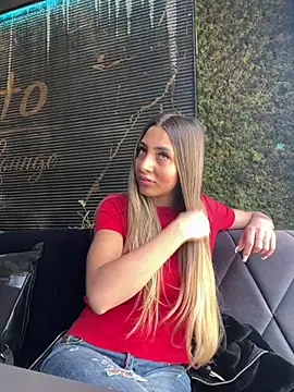 Snapshot of BonyBon29 chatting on 03/21/25, 01:56 BonyBon29 online show from 03/21/25, 01:56