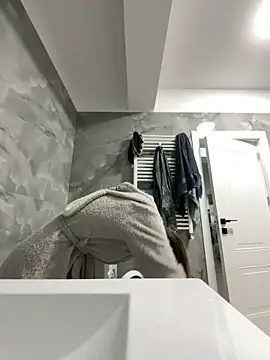 Snapshot of BonyBon29 chatting on 10/27/25, 06:03 BonyBon29 online show from 10/27/25, 06:03