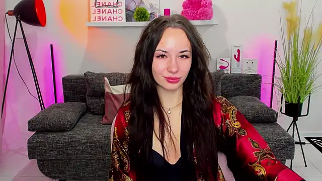 Snapshot of Suga_babe chatting on 03/17/25, 06:29 Suga babe online show from 03/17/25, 06:29