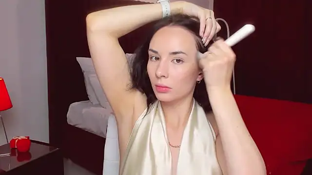 Snapshot of Suga_babe chatting on 09/20/25, 01:16 Suga babe online show from 09/20/25, 01:16