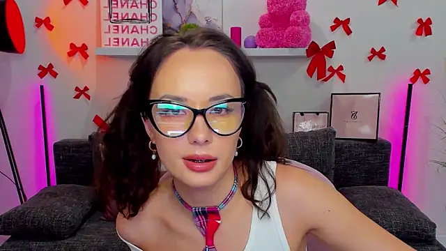 Snapshot of Suga_babe chatting on 02/20/25, 12:36 Suga babe online show from 02/20/25, 12:36