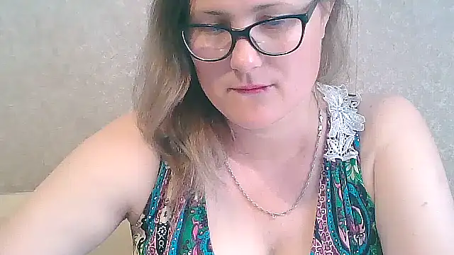 MerryLaCherry online show from 06/12/26, 11:30