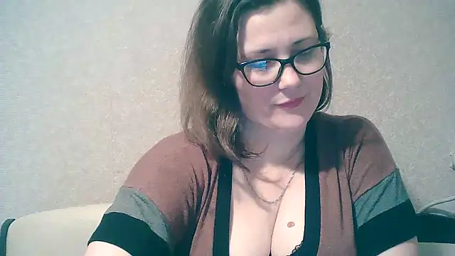 MerryLaCherry online show from 02/05/25, 01:37
