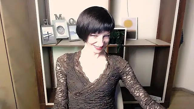  AngeliaFlow  online show from 11/11/25, 07:47