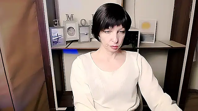  AngeliaFlow  online show from 02/18/26, 07:49