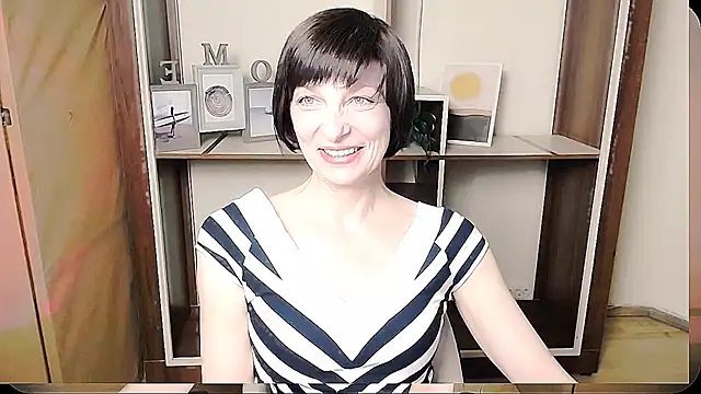 Snapshot of _AngeliaFlow_ chatting on 06/11/26, 08:00 AngeliaFlow online show from 06/11/26, 08:00