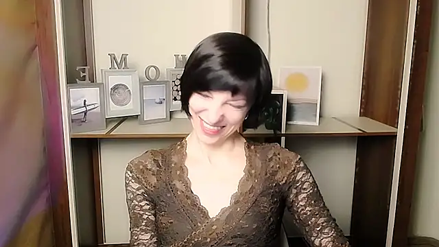  AngeliaFlow  online show from 01/10/26, 01:06