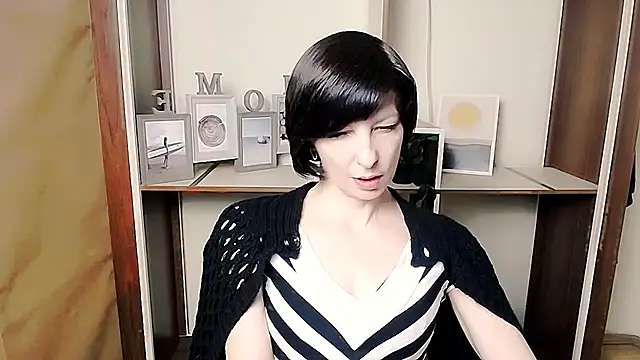  AngeliaFlow  online show from 02/12/26, 09:09