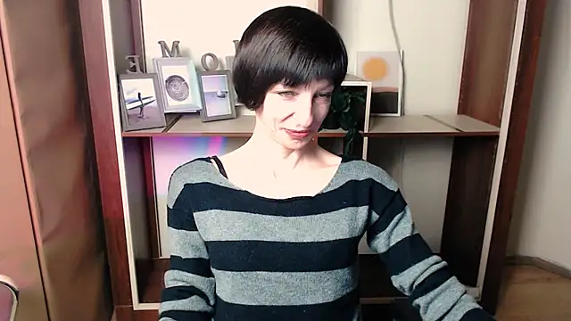  AngeliaFlow  online show from 11/13/25, 08:18