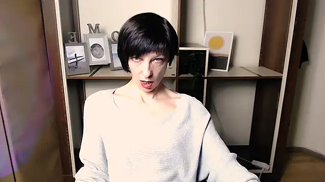  AngeliaFlow  online show from 12/04/25, 08:02